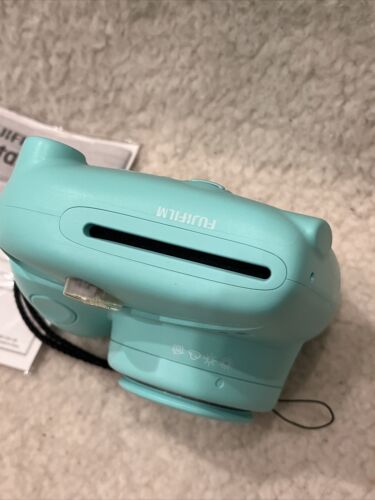 Fujifilm Instax Mini 7+ Instant Camera - Seafoam Green - Mint Condition