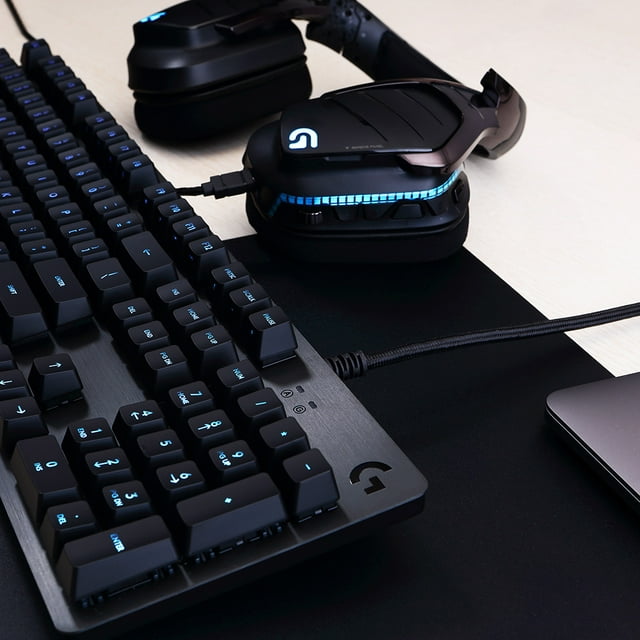 Logitech G512 CARBON LIGHTSYNC RGB Mechanical Gaming Keyboard with GX Brown switches - Tactile